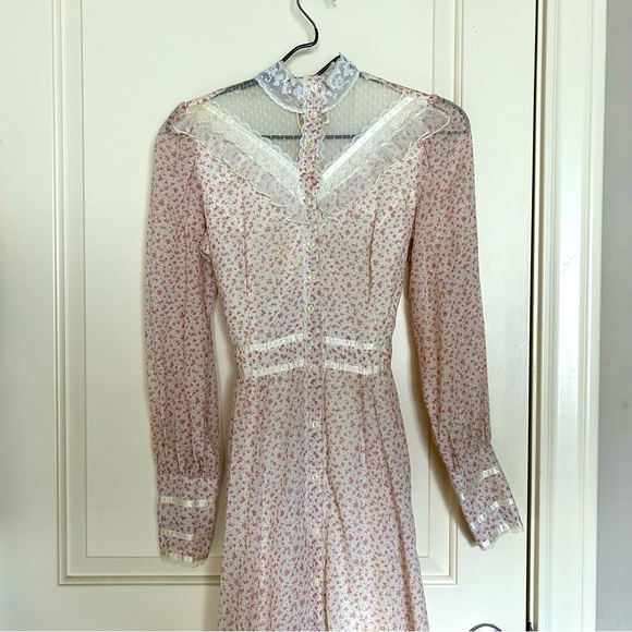 Rare Vintage Gunne Sax Dress, no flaws - Picture 1 of 9